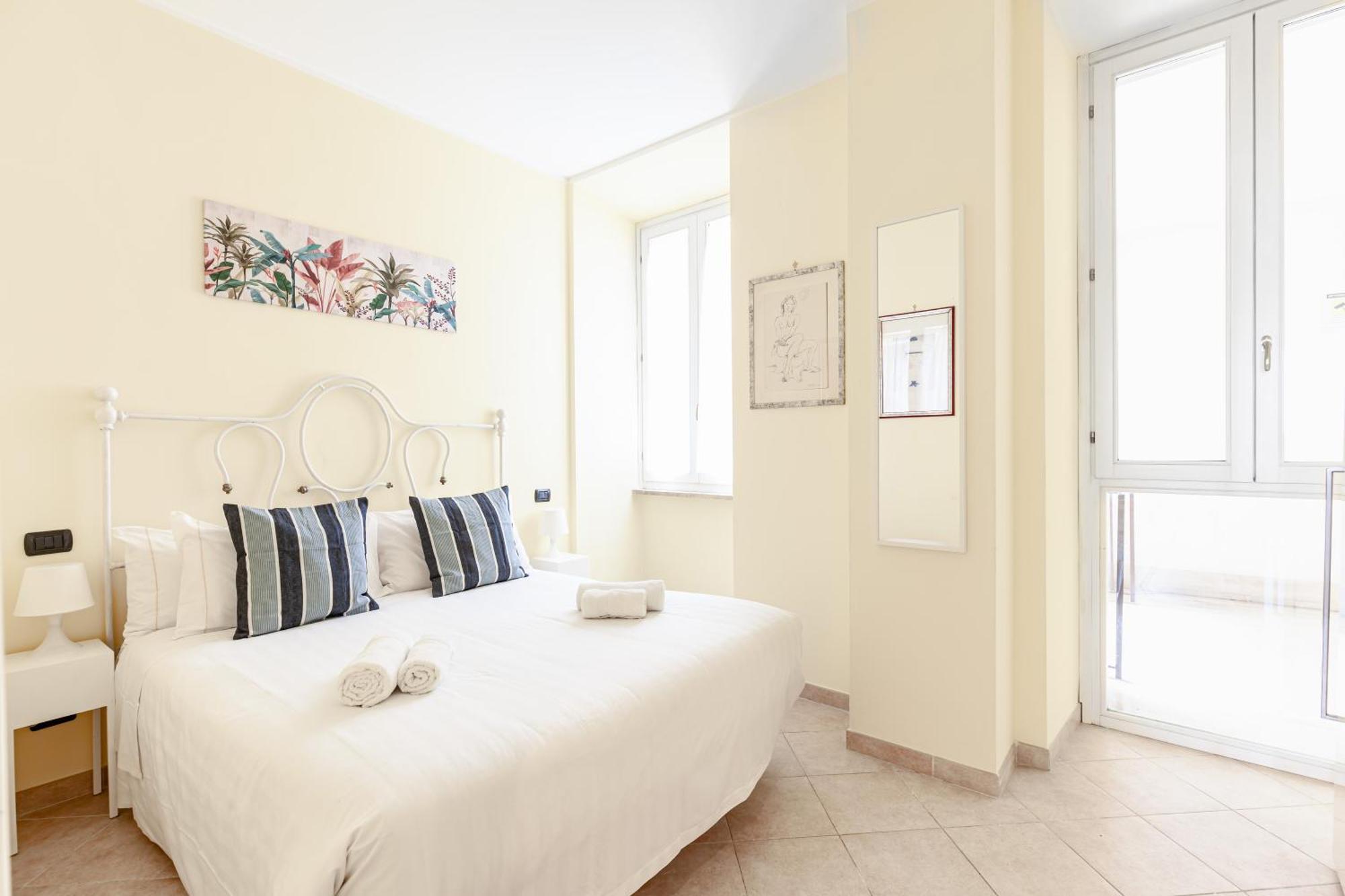 Hostly-volturno Apartment-center Of Rom